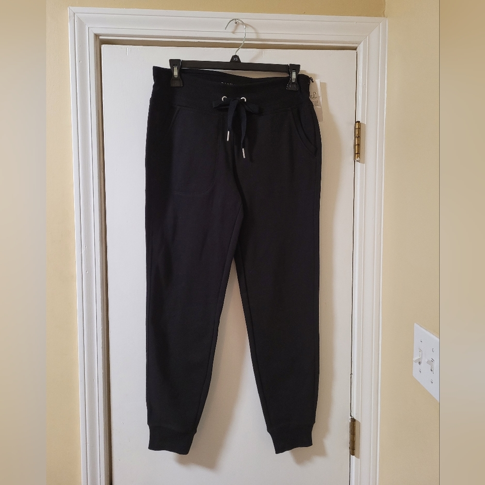 51. Calvin Klein joggers sz XS